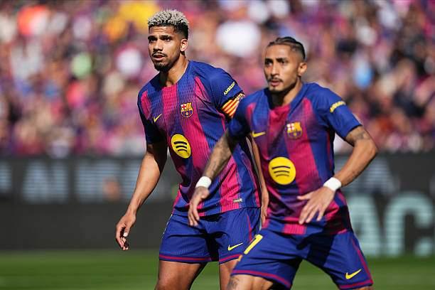 điểm và áp lực đang đổi chiều